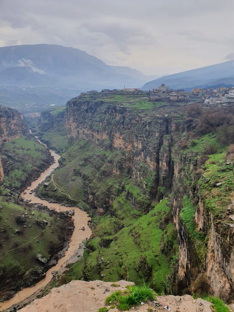 Irak Kurdistan Reise Erfahrung Blog gefährlich Urlaub irakisch Nordirak reisen Backpack Frau Rawanduz Canyon