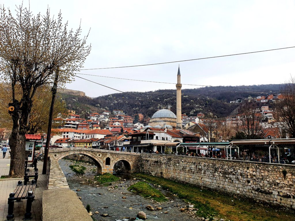 Kosovo Reise Erfahrung Tipps Blog reisen Prizren Pristina Balkan Frau gefährlich